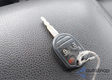 2011 Ford F-250 Lariat z USA, uszkodzony, nr VIN 1FT7W2BT4BEC18741